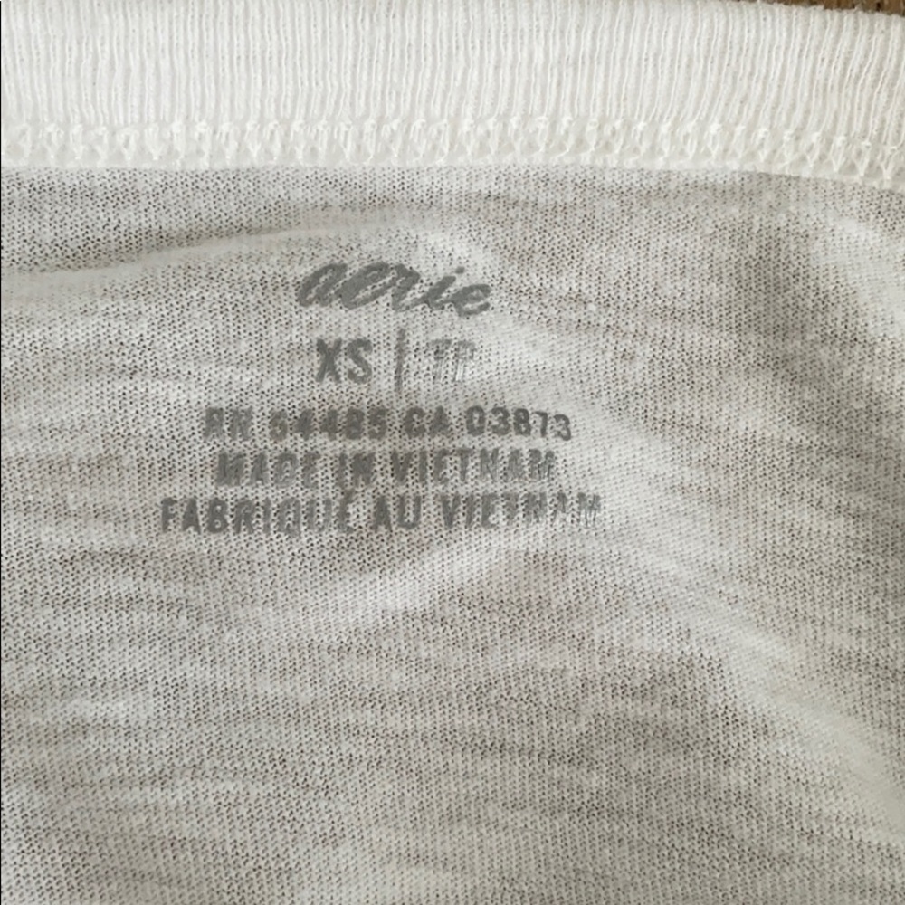 White tee - Picture 2 of 2